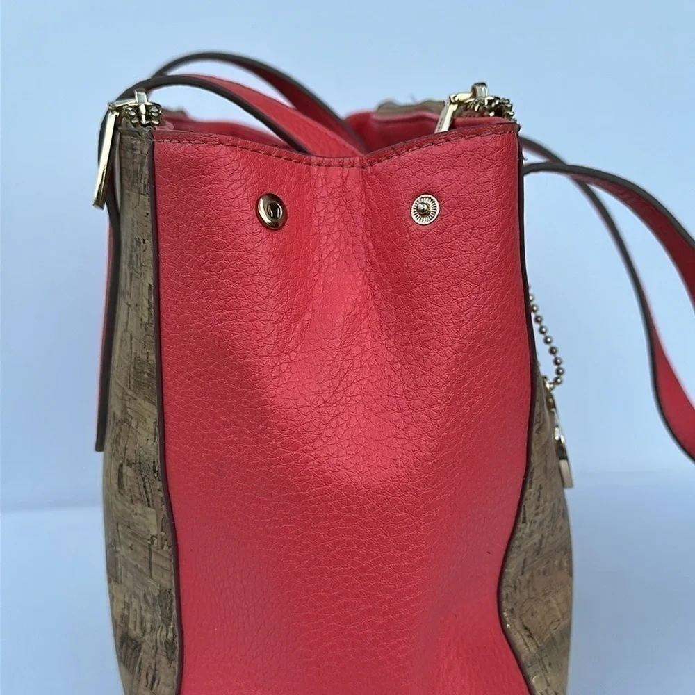 ANNE KLEIN RED FAUX LEATHER CORK METALLIC WOMENS SATCHEL HANDBAG BAG PURSE
